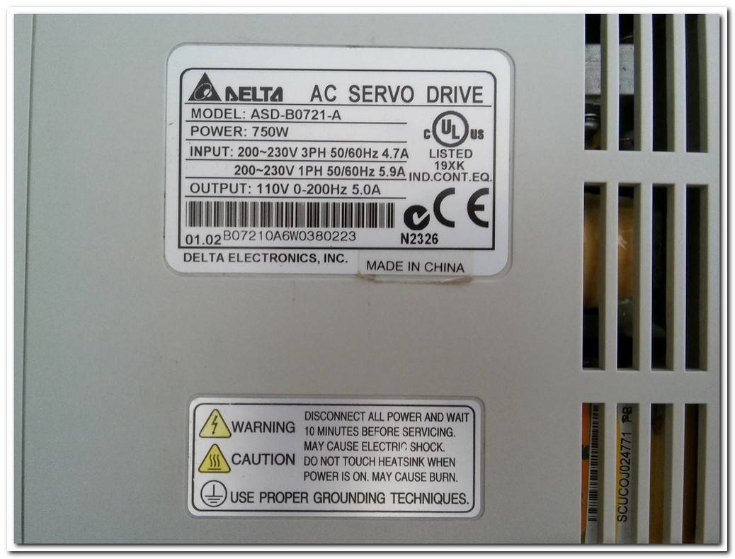 DELTA ASD-B0721-A  ECMA-C30807FS SERVO SÜRÜCÜ VE MOTOR TAKIM