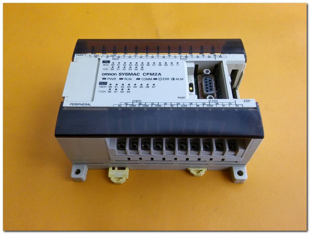 OMRON CPM2A-30CDR-D SYSMAC CPM2A PROGRAMMABLE CONTROLLER PLC