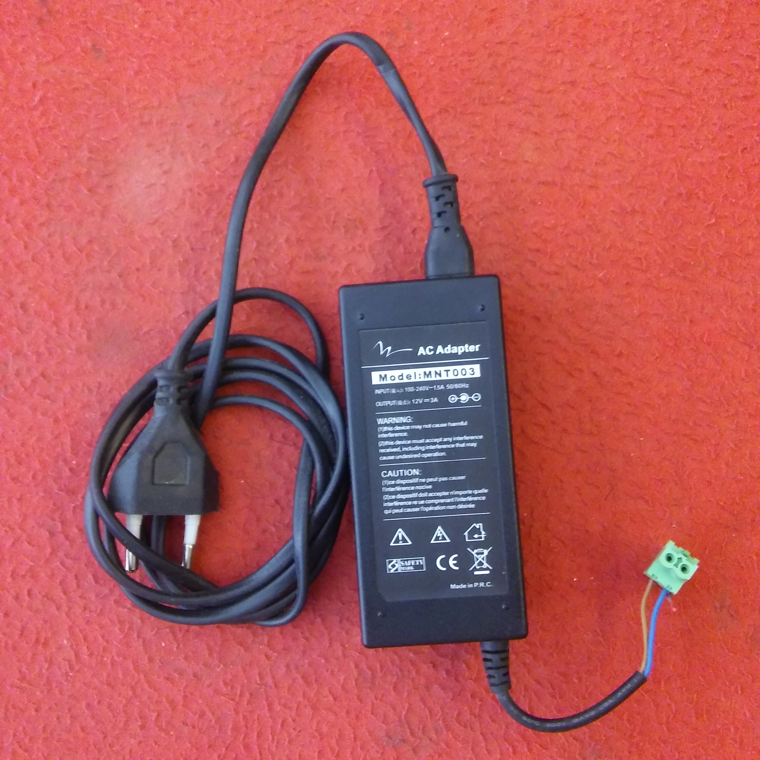 MNT003 INPUT 100/240V 12VDC 3A GÜÇ KAYNAGI ADAPTÖR