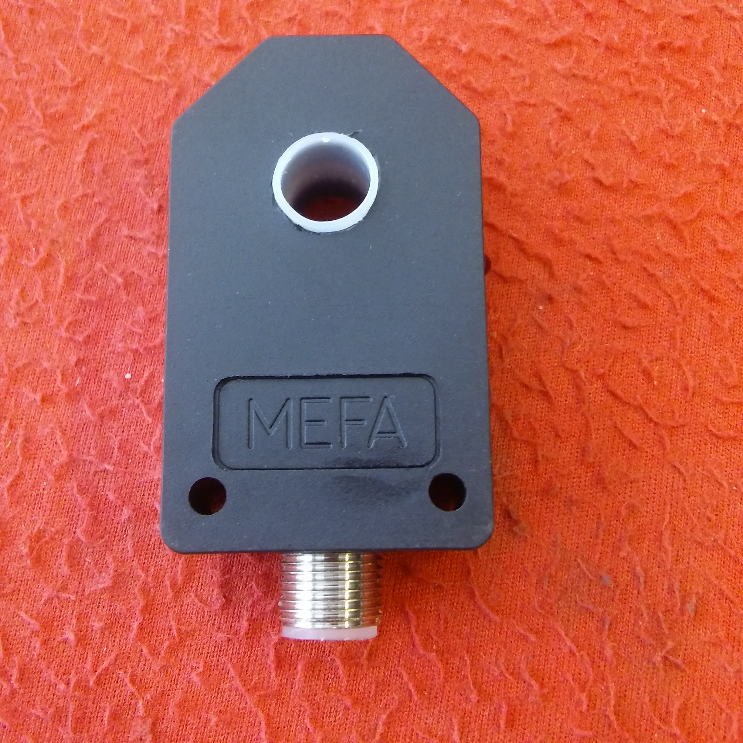 MEFA PR10-B32-PAS DELİKLİ ENDÜKTİF SENSÖR 10-60VDC 400MA 