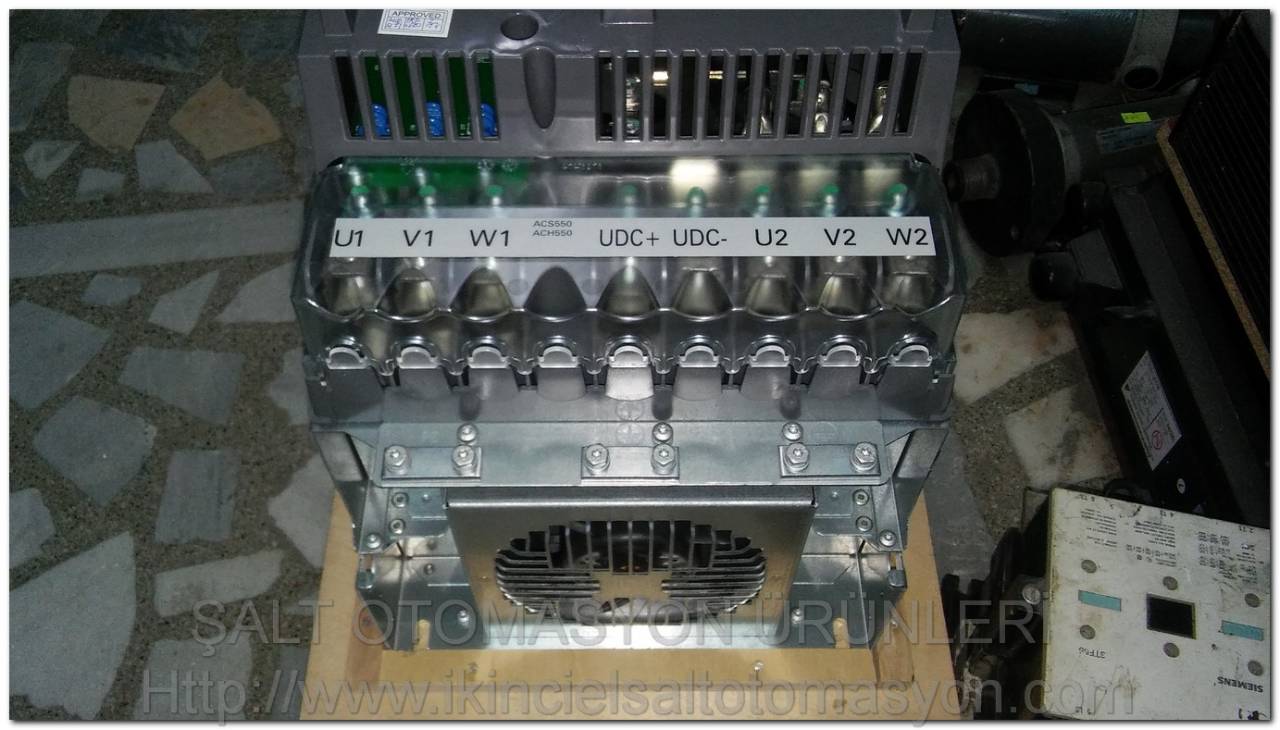 ABB ACS550-01-246A-4 ACS550 3AUA0000014490 ACS550-01-195A-4 ACS550-01-180A-4