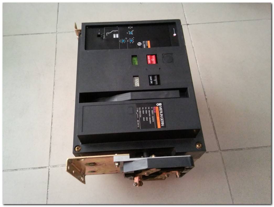 MERLİN GERİN M10 H1 1000A MOTORLU MASTERPACT IEC 947-2 STR 28 D M10H1