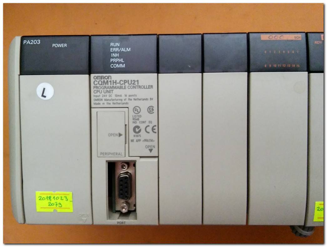 OMRON CQM1H-CPU21 PROGRAMMABLE CONTROLLER CPU UNIT PLC 