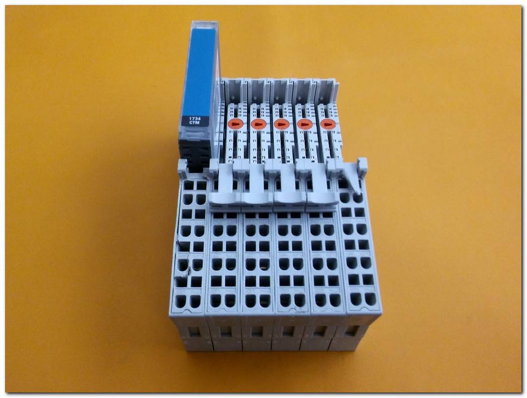 ALLEN BRADLEY 1734-MB GİRİŞ ÇIKIŞ MODÜLÜ TABANI MONTAJ TABANI I-O MODULE BASE