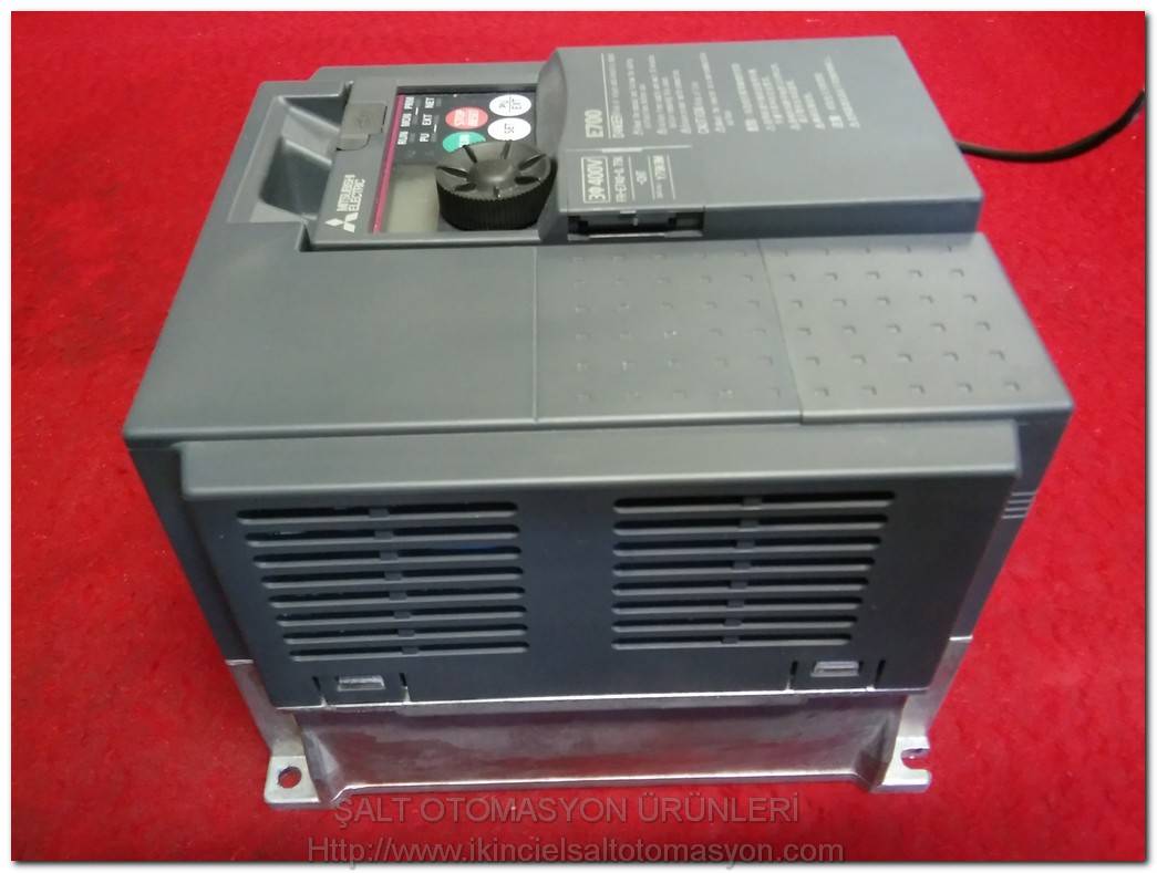 MITSUBISHI FR-E740-0.75K-CHT Y79K9M E700 0,75KW SÜRÜCÜ INVERTER