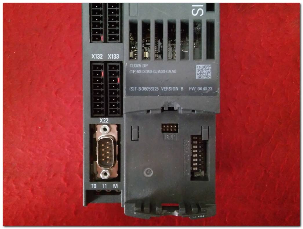 SIEMENS 6SL3040-0JA00-0AA0 SINAMICS CONTROL UNITS VERSION B CU305 DP