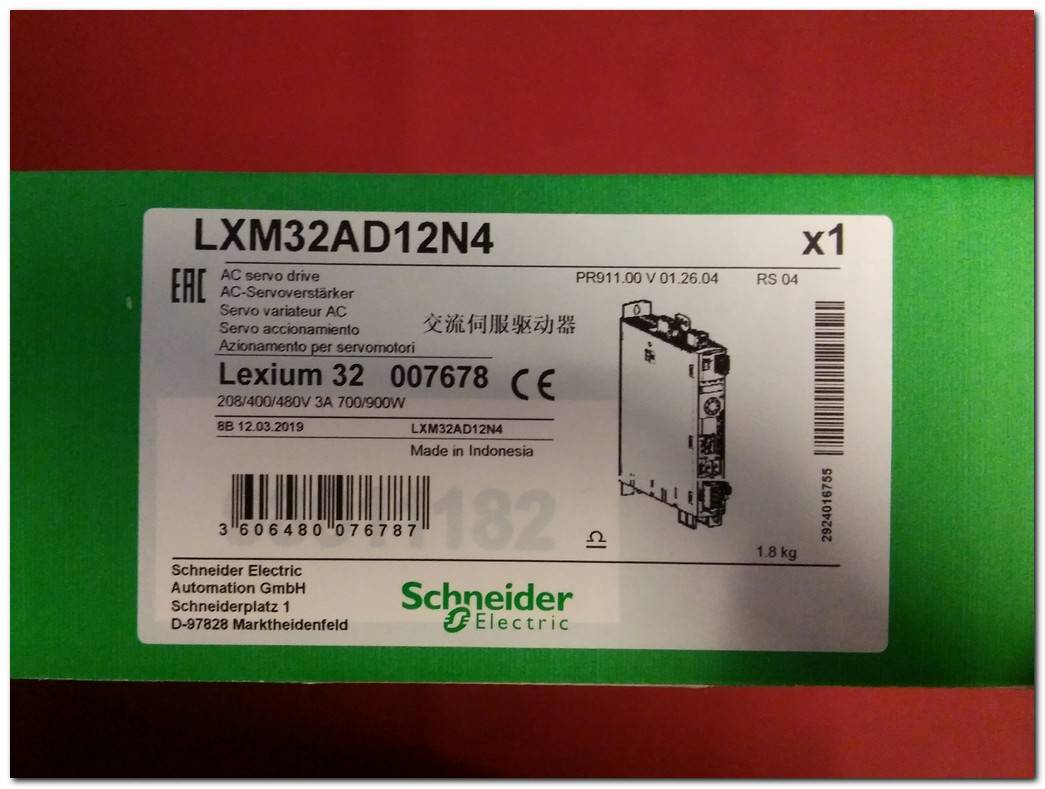 SCHNEİDER LXM32AD12N4 AC SERVO DRİVE SÜRÜCÜ SIFIR KUTULU