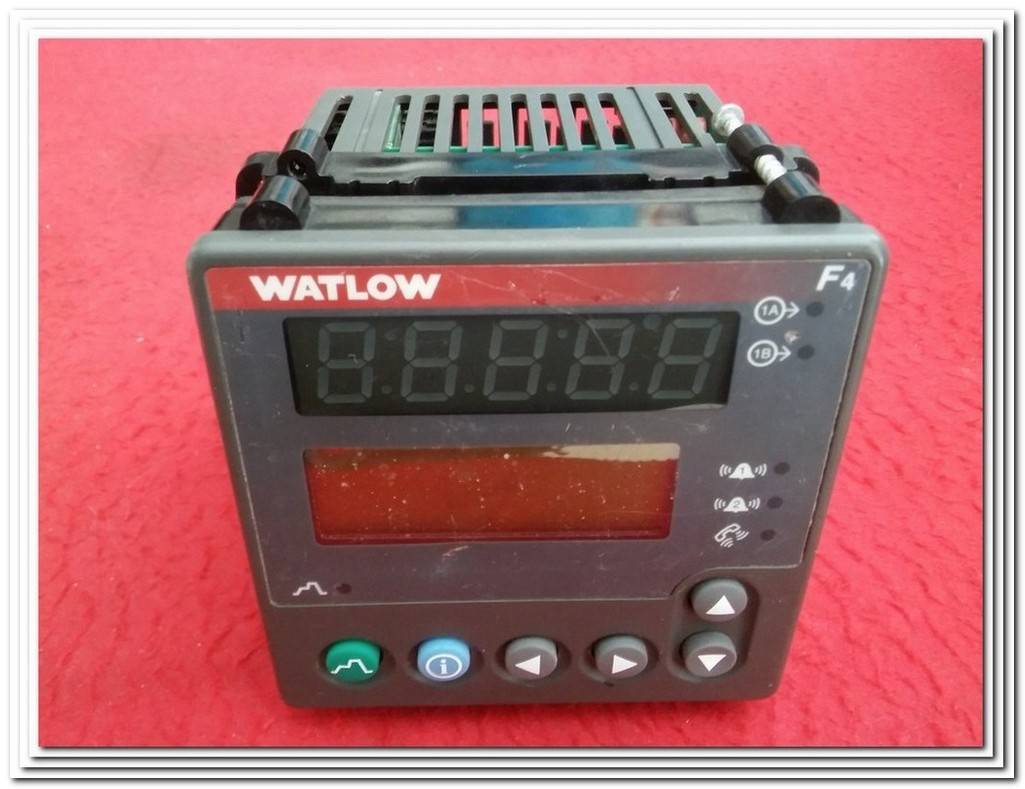 WATLOW F4 F4SH-KAA0-01RG RAMPING CONTROLLER PROCESS CONTROLLER
