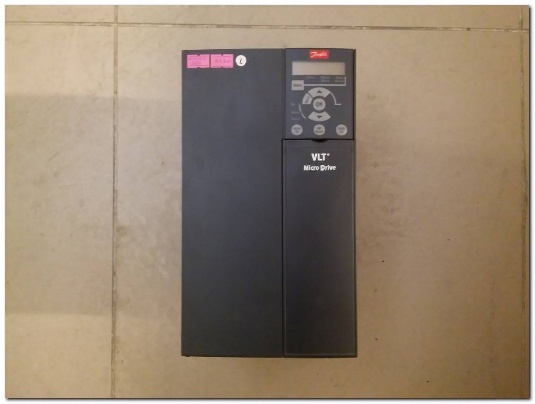DANFOSS 132F0061 FC-051P22KT4E20H3BXCXXXSXXX VLT MİCRO DRIVE 22KW SÜRÜCÜ