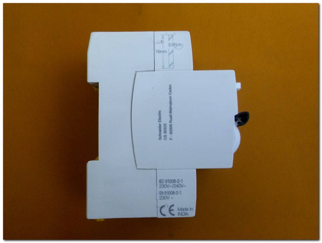 SCHNEİDER İID K 25A A9R50225 KAÇAK AKIM KORUMA RÖLESİ