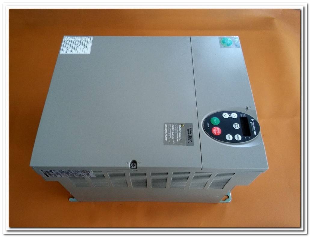 TELEMECANIQUE ATV21HD18N4 ATV21HD15N4 18,5 KW SÜRÜCÜ ATV21 ALTİVAR 21