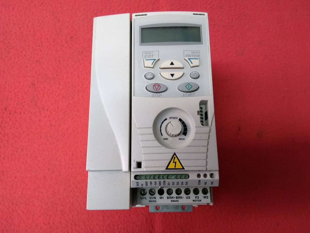 ABB ACS150-01E-09A8-2 2,2KW 3HP SÜRÜCÜ 2.2 KW INVERTER