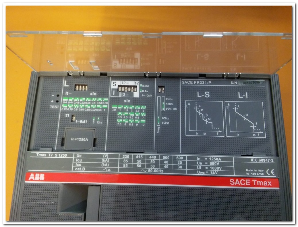 ABB T7 S 1250 1250A 1SDA062882R1 T7S 1250M TMŞ SACE TMAX 1250 AMPER T7 S 1250 DEVRE KESİCİ
