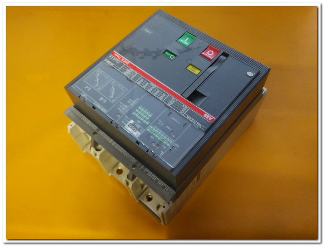 ABB T7 S 1250 1250A 1SDA062882R1 T7S 1250M TMŞ SACE TMAX 1250 AMPER T7 S 1250 DEVRE KESİCİ