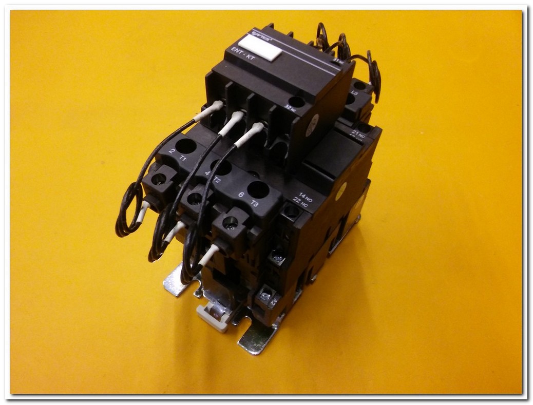 ENTES ENT-KT-33-C12 M7 SIFIR KUTULU CAPACITOR DUTY CONTACTOR KONDANSATÖR GÖREV KONTAKTÖRÜ