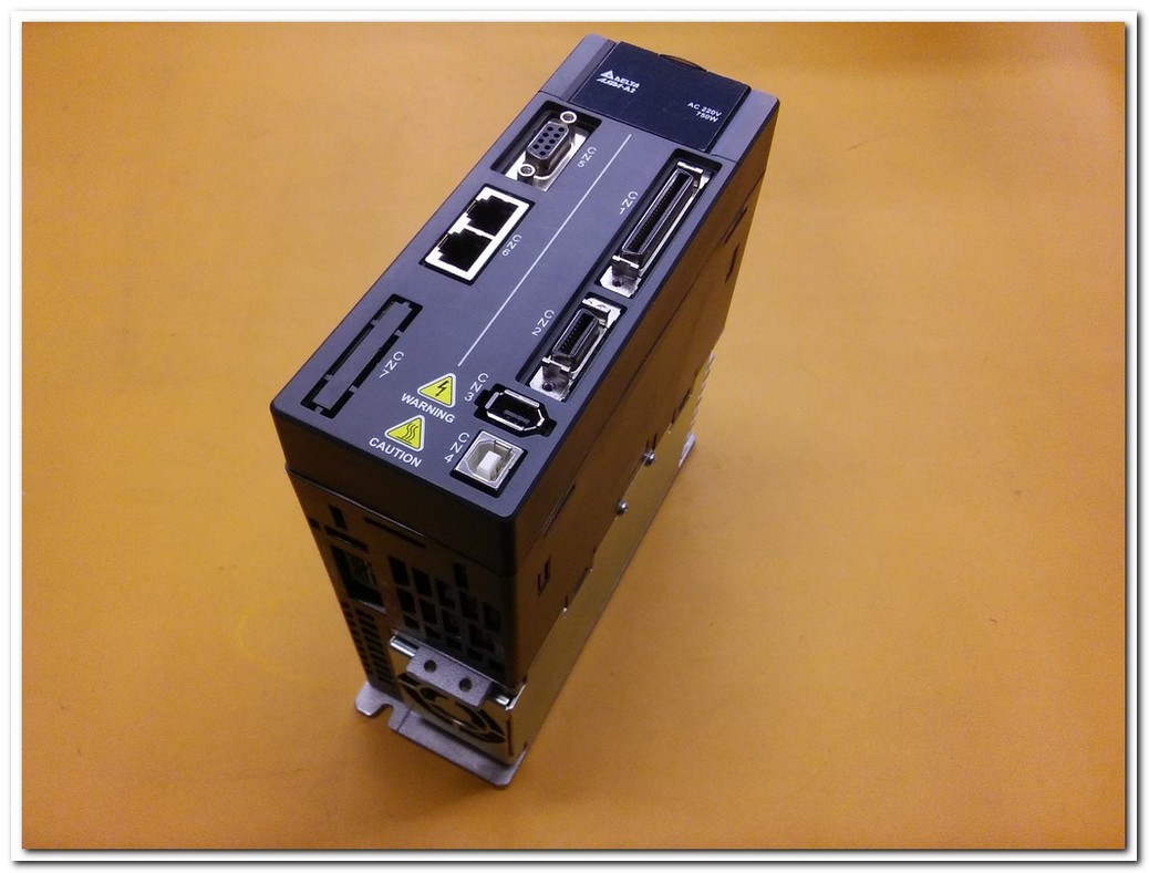 DELTA  ASD-A2-0721-M 750W SERVO SÜRÜCÜ ASDA-A2 750 W SERVO SÜRÜCÜ