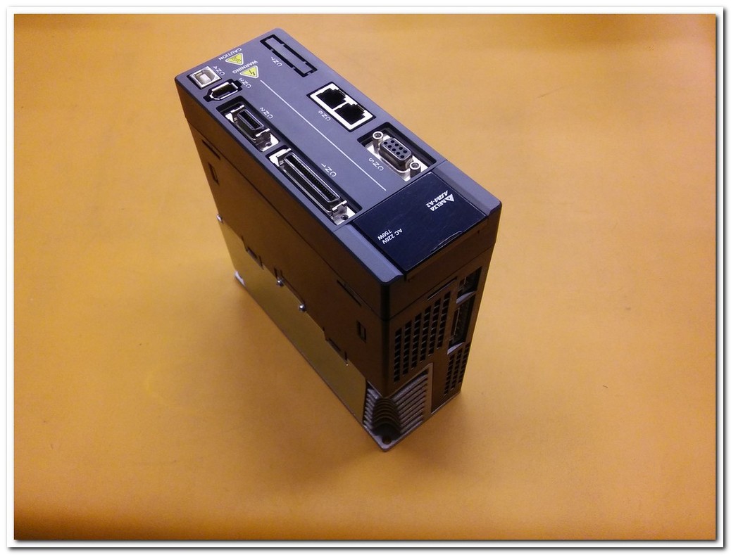 DELTA  ASD-A2-0721-M 750W SERVO SÜRÜCÜ ASDA-A2 750 W SERVO SÜRÜCÜ