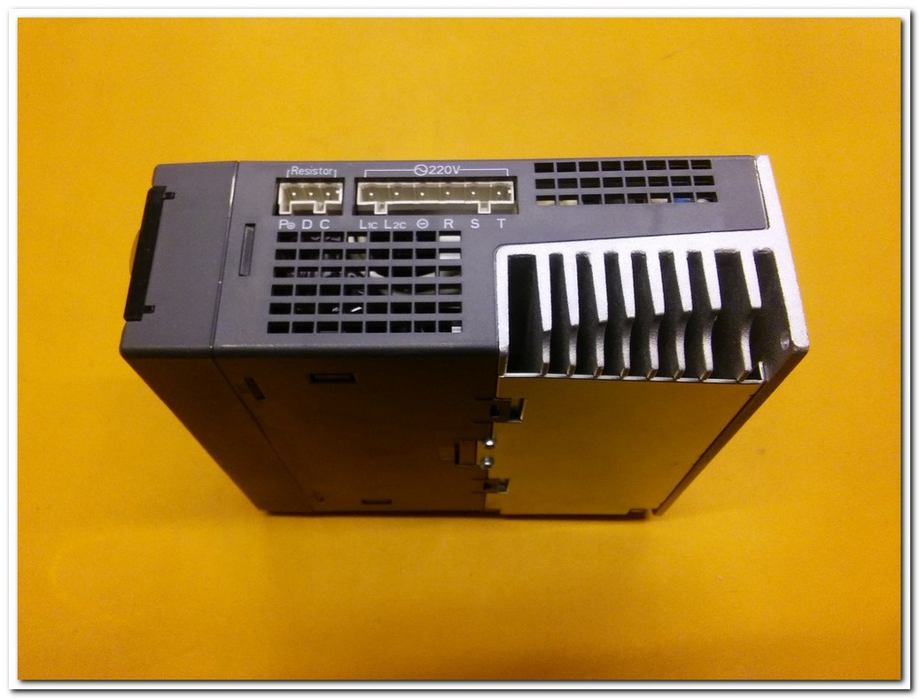DELTA  ASD-A2-0721-M 750W SERVO SÜRÜCÜ ASDA-A2 750 W SERVO SÜRÜCÜ
