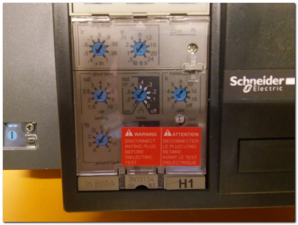 SCHNEİDER NT08 H1 NT08H1 MİCROLOGİC 6.0E 800A 4 KUTUPLU MASTERPACT
