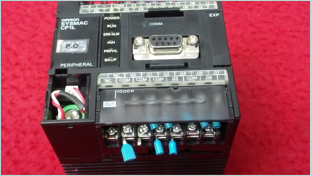 OMRON CP1L-L20DR-D PROGRAMMABLE CONTROLLER SYSMAC CP1L