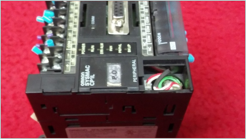 OMRON CP1L-L20DR-D PROGRAMMABLE CONTROLLER SYSMAC CP1L