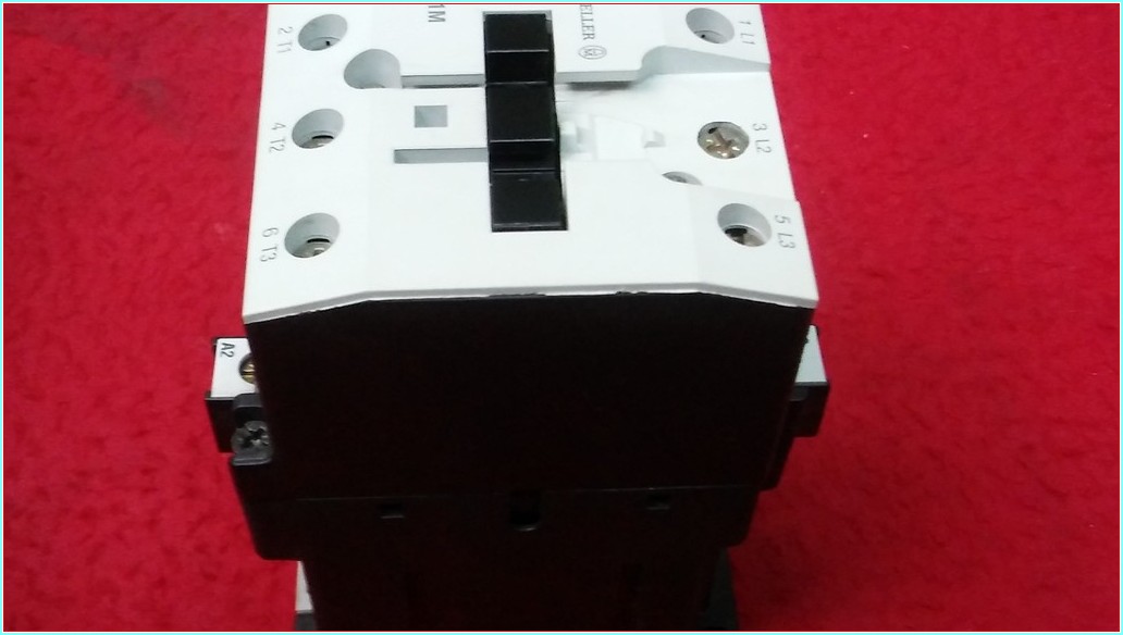MOELLER DIL1M-G 15 KW 48VDC SIFIR KUTULU KONTAKTÖR