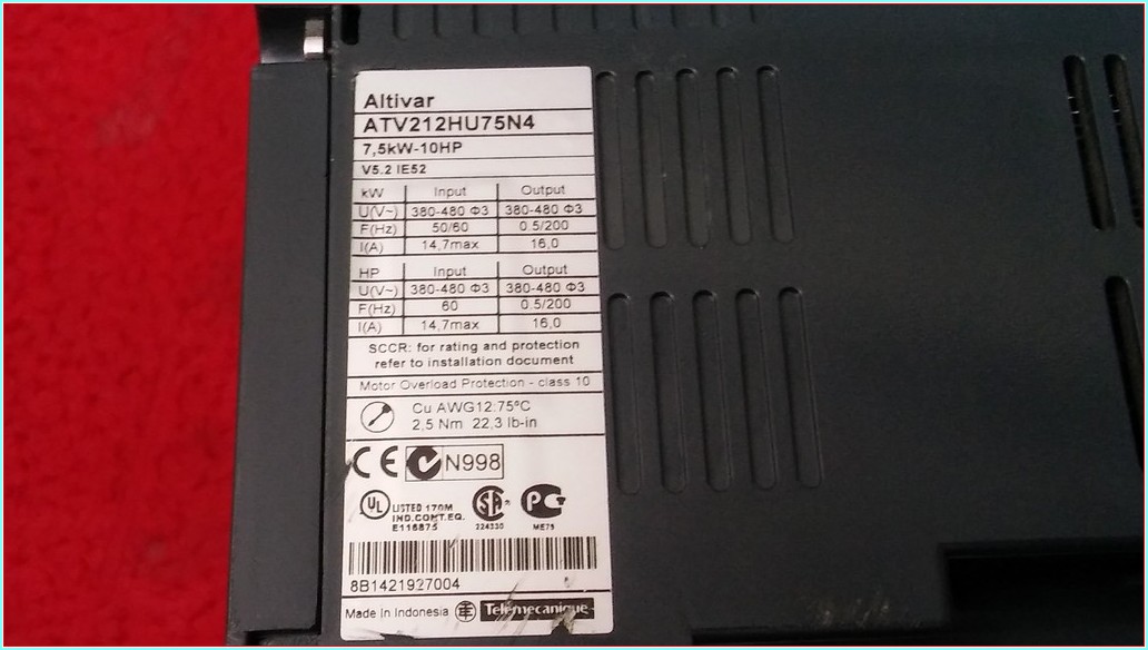 SCHNEİDER ATV212HU75N4 7,5KW HVAC SÜRÜCÜ