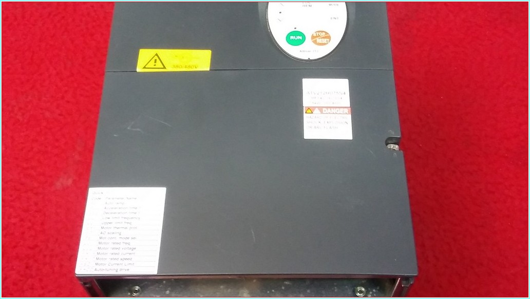 SCHNEİDER ATV212HU75N4 7,5KW HVAC SÜRÜCÜ