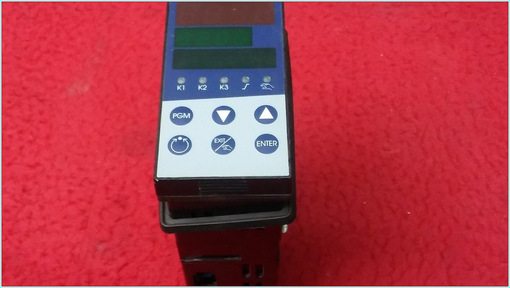 JUMO DICON 400 703575/181-1100-110000-23-00/00,061