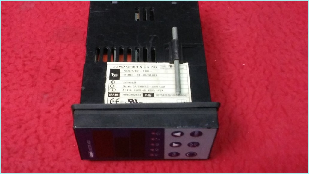 JUMO DICON 400 703575/181-1100-110000-23-00/00,061