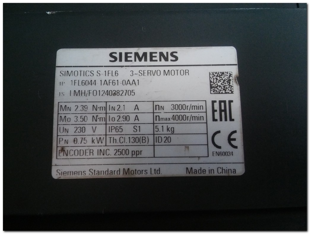 SIEMENS 6SL3210-5FE10-8UA0 0,75KW SERVO SÜRÜCÜ VE SIEMENS 1FL6044-1AF61-0AA1 0,75KW SERVO MOTOR TAKIM