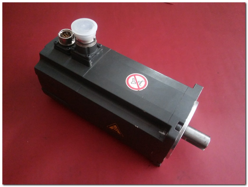 SIEMENS 6SL3210-5FE10-8UA0 0,75KW SERVO SÜRÜCÜ VE SIEMENS 1FL6044-1AF61-0AA1 0,75KW SERVO MOTOR TAKIM