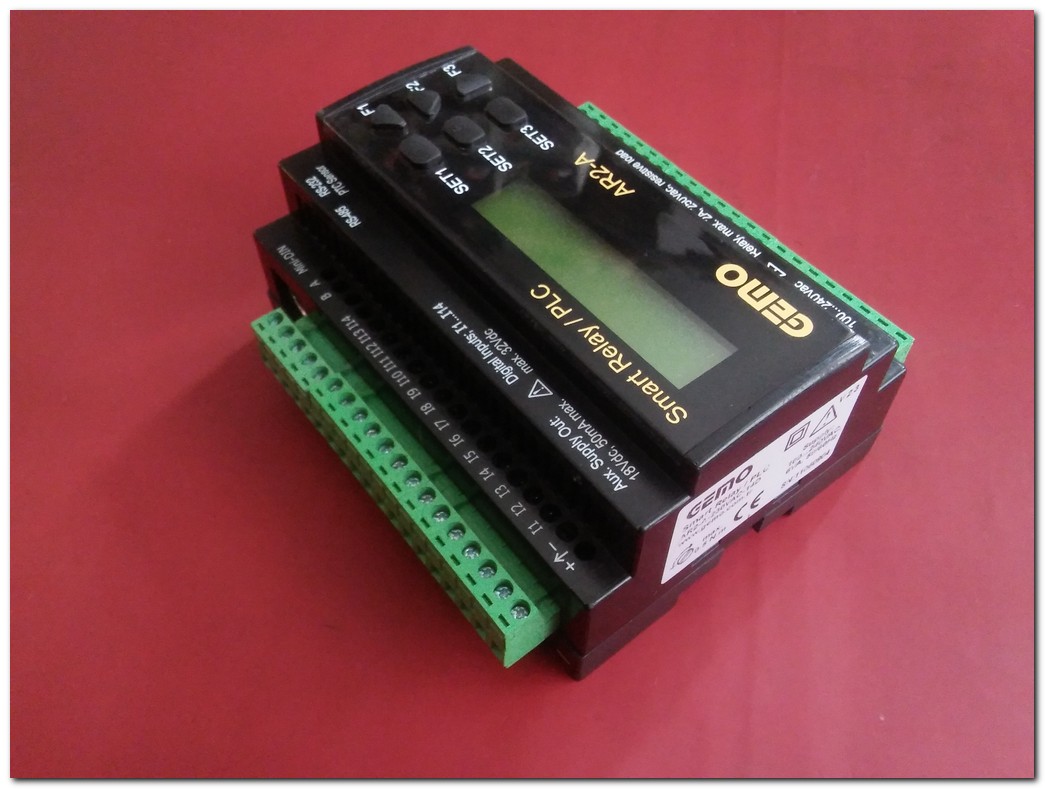 GEMO AR2-A AR2-A-230VAC-14D SMART RELAY PLC