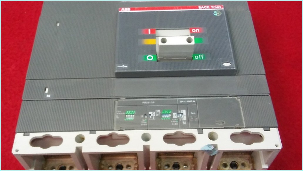 ABB SACE T6S 1000 1000A 4 KUTUPLU TMŞ