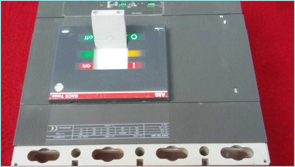 ABB SACE T6S 1000 1000A 4 KUTUPLU TMŞ