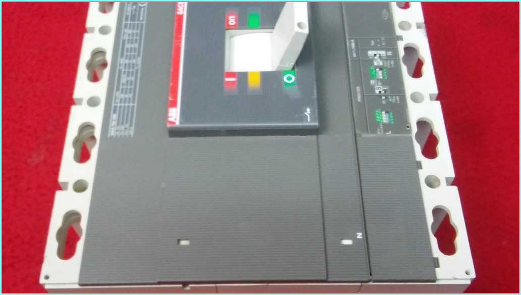 ABB SACE T6S 1000 1000A 4 KUTUPLU TMŞ