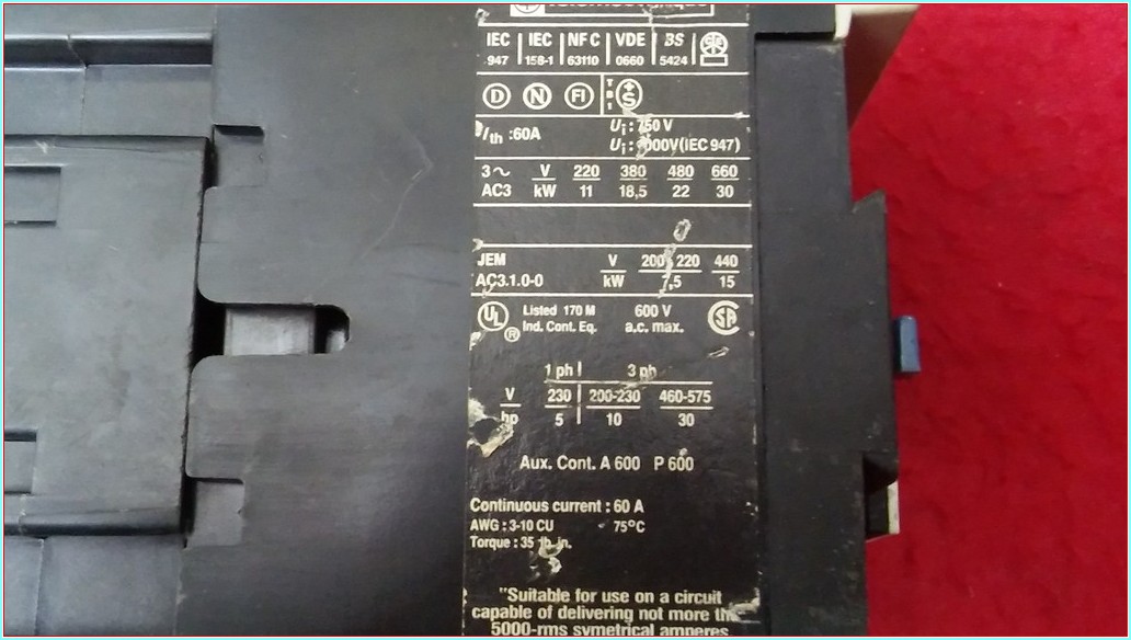 TELEMECANİQUE LC1D40M5 LC1D40 LC1 D40 11 18,5KW 60A KONTAKTÖR
