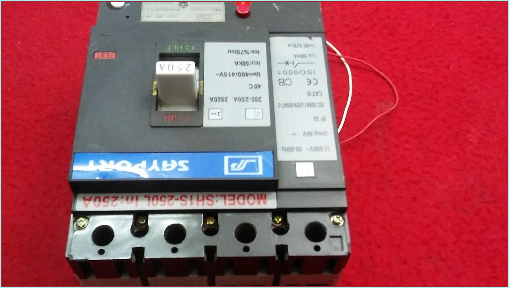 SAYPORT SH1S-250L 250A 4 KUTUPLU AÇTIRMA BOBİNLİ TMŞ