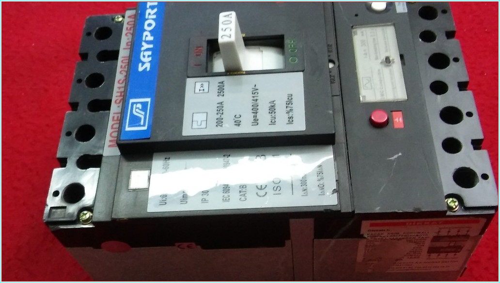 SAYPORT SH1S-250L 250A 4 KUTUPLU AÇTIRMA BOBİNLİ TMŞ