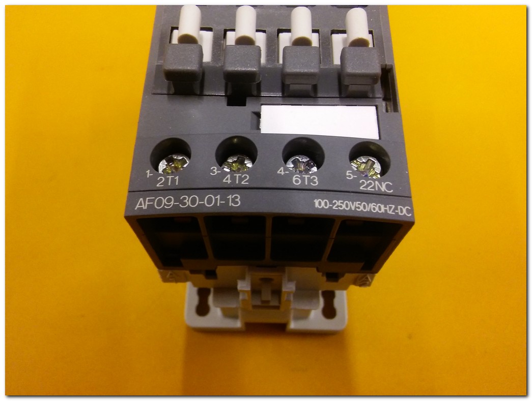 ABB AF09-30-01-13 1SBL137001R1301 25A 4KW 400V SIFIR KUTULU KONTAKTÖR