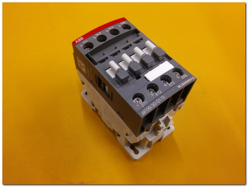 ABB AF09-30-01-13 1SBL137001R1301 25A 4KW 400V SIFIR KUTULU KONTAKTÖR