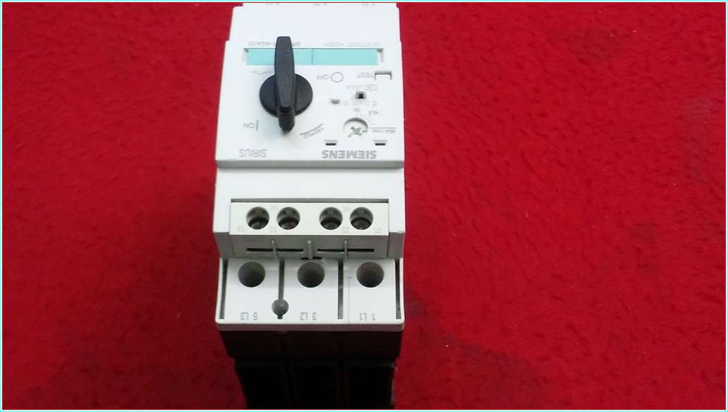 SIEMENS 3RV1031-4GA10 SIRIUS 36-45A MOTOR KORUMA  3RV2031-4VA10