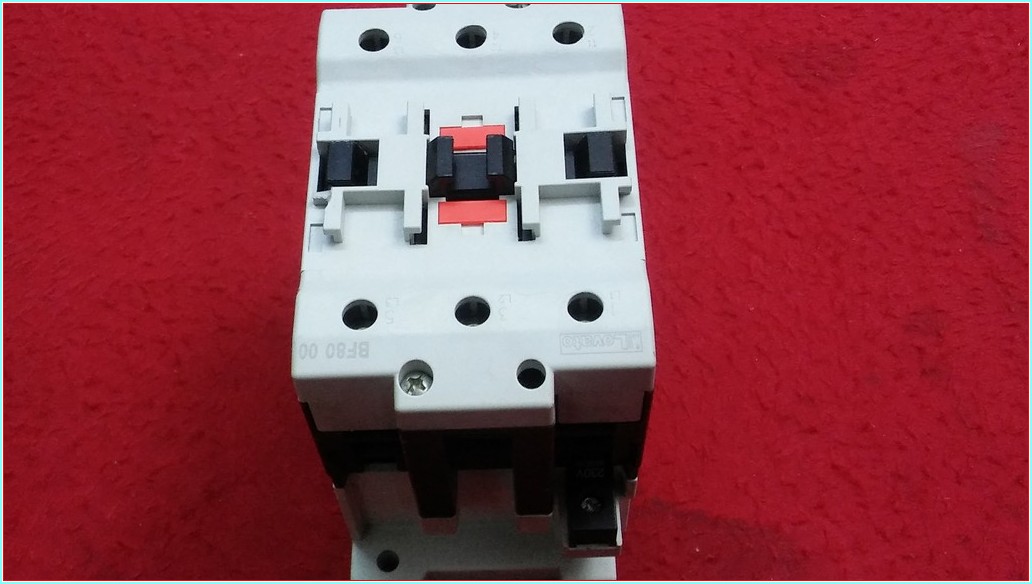 LOVATO BF80 00 125A KONTAKTÖR