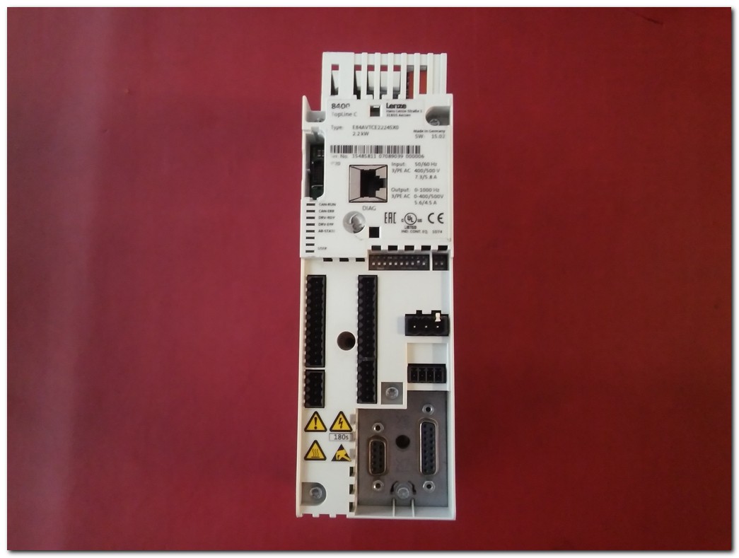 LENZE E84ABBNE2224SN0 VE LENZE E84AVTCE2224SX0 E84ABCTC0000SN0 8400 CONTROL UNIT -  2,2KW SÜRÜCÜ VE MODÜL TAKIM