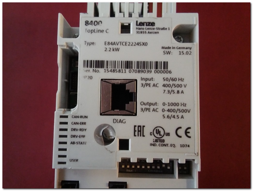 LENZE E84ABBNE2224SN0 VE LENZE E84AVTCE2224SX0 E84ABCTC0000SN0 8400 CONTROL UNIT -  2,2KW SÜRÜCÜ VE MODÜL TAKIM