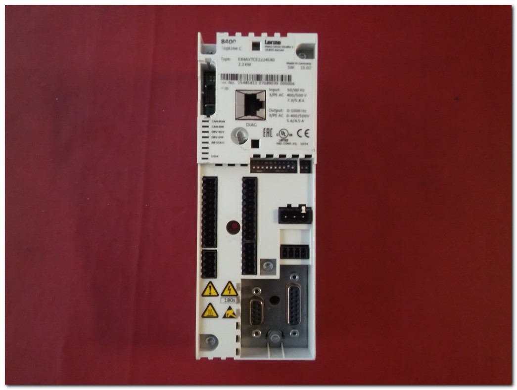 LENZE E84ABBNE2224SN0 VE LENZE E84AVTCE2224SX0 E84ABCTC0000SN0 8400 CONTROL UNIT -  2,2KW SÜRÜCÜ VE MODÜL TAKIM