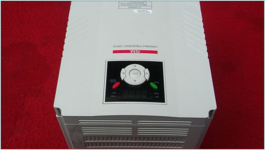 LS SV075İG5A-4 SV055İG5A-4 12,2KVA (7,5KW) İG5A 7,5KW SÜRÜCÜ