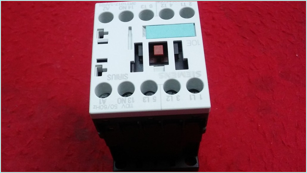 SIEMENS 3RT1017-1AF01 5,5KW 12A 110V SIFIR KUTULU KONTAKTÖR