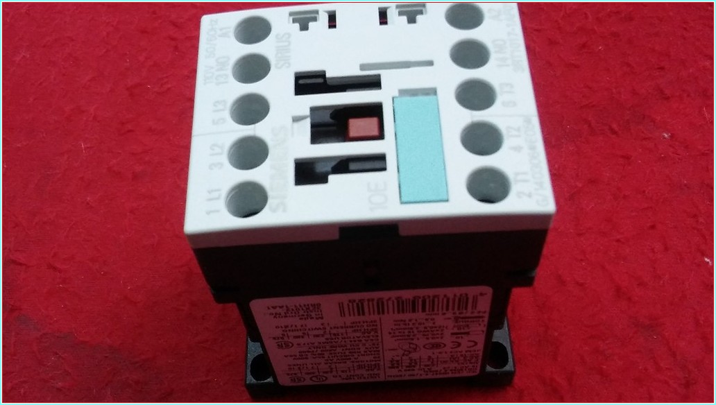 SIEMENS 3RT1017-1AF01 5,5KW 12A 110V SIFIR KUTULU KONTAKTÖR