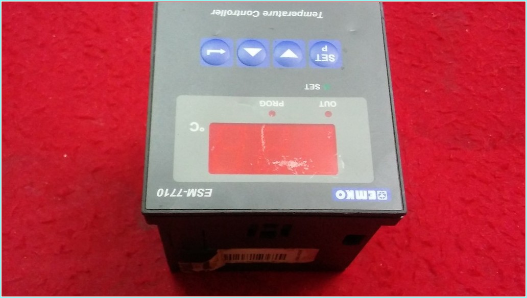 EMKO ESM-7710 TEMPERATURE CONTROLLER